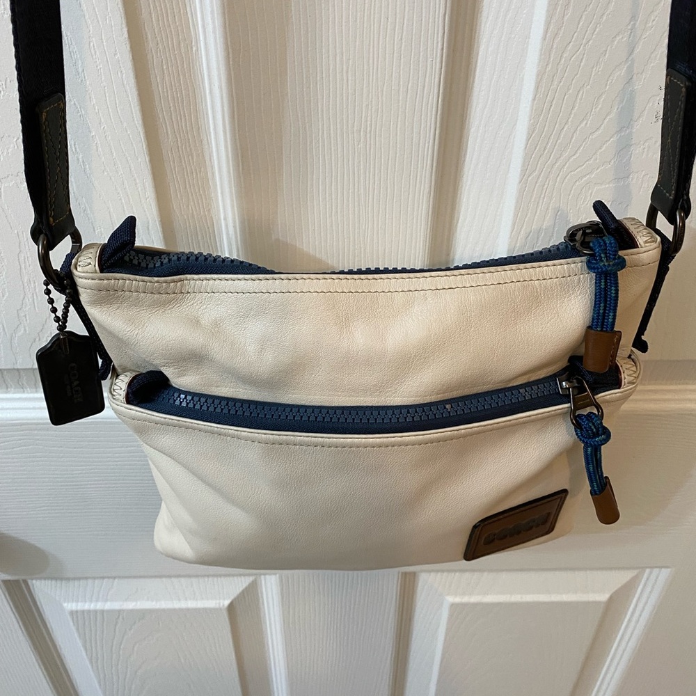 COACH PACER Messenger 25, Coach Pacer crossbody Men’s bag 11.5 by 9 inch - Picture 6 of 10